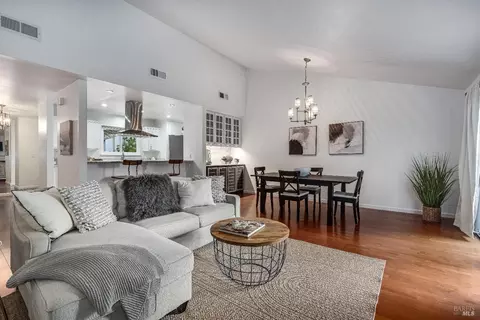 225 2nd St E #10, Sonoma, CA 95476 photo 2