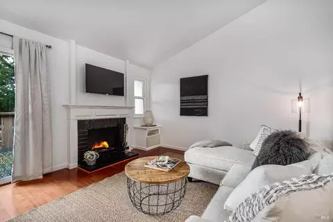 225 2nd St E #10, Sonoma, CA 95476 photo 9