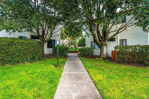 225 2nd St E #10, Sonoma, CA 95476 photo 28