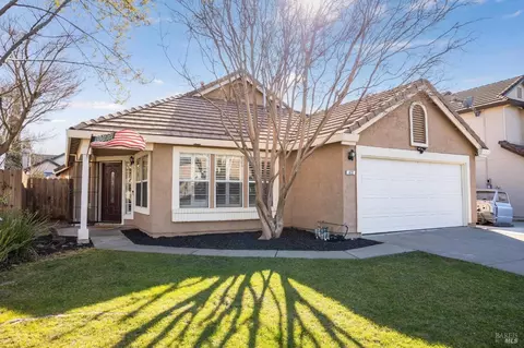 432 Eagle Ln, Vacaville, CA 95687 photo 2
