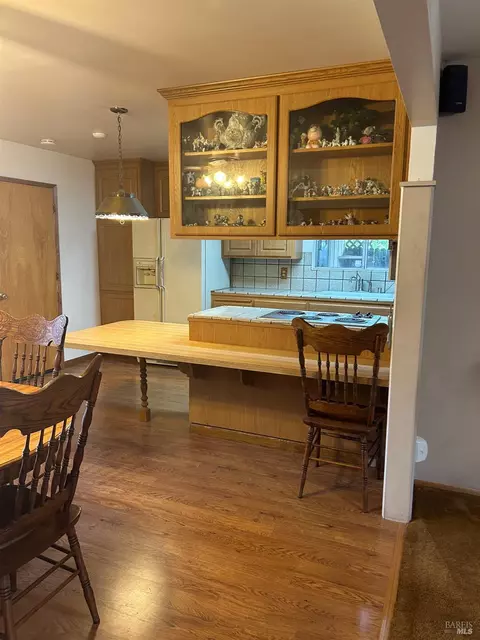 832 C St, Petaluma, CA 94952 photo 2