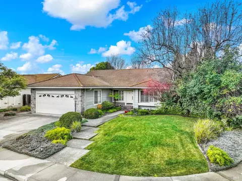 2415 Seabrook Ct, Fairfield, CA 94534