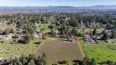 1090 Cunningham Rd, Sebastopol, CA 95472