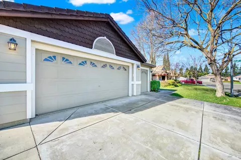 1695 Austin Dr, Dixon, CA 95620 photo 8