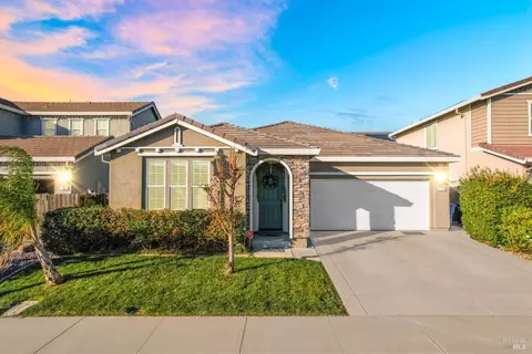 760 Sunflower St, Vacaville, CA 95687