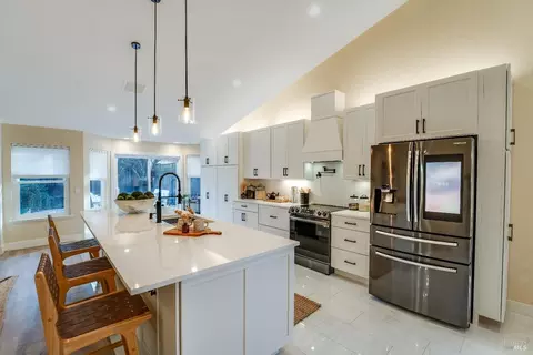 1228 De Meo St, Santa Rosa, CA 95407