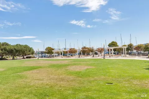 492 E St, Benicia, CA 94510 photo 29