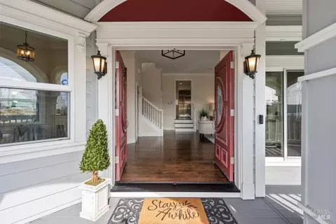 155 Saint Catherine Ln, Benicia, CA 94510