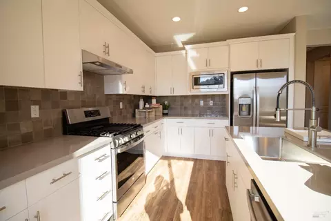 239 Echols Ln, Martinez, CA 94553 photo 4