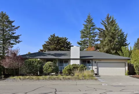 7209 Fairfield Dr, Santa Rosa, CA 95409
