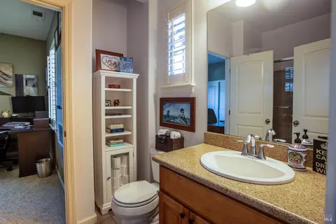 Bath - 175 Stonegate Cir #C, Cloverdale, CA 95425 photo 3 of 3