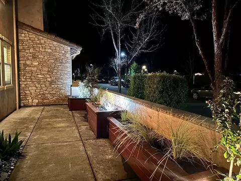 Exterior - 175 Stonegate Cir #C, Cloverdale, CA 95425 photo 5 of 7
