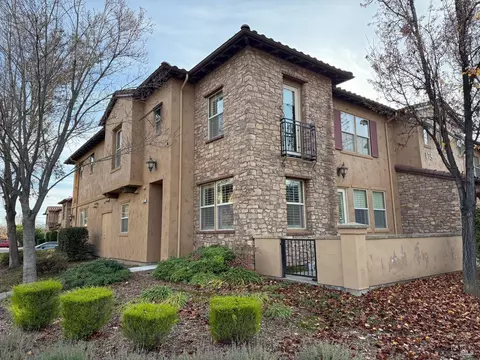Exterior - 175 Stonegate Cir #C, Cloverdale, CA 95425 photo 2 of 7