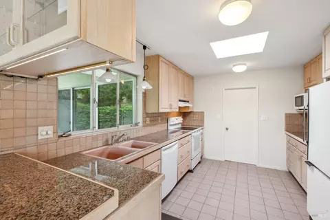 63 Shelley Dr, Mill Valley, CA 94941 photo 17