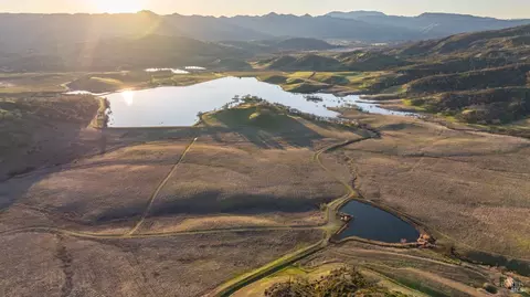 2950 Barnett Rd, Saint Helena, CA 94574