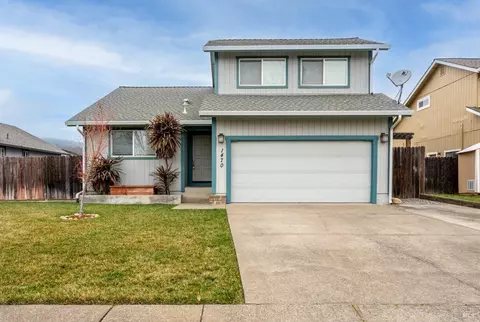 1470 Riesling Ct, Ukiah, CA 95482