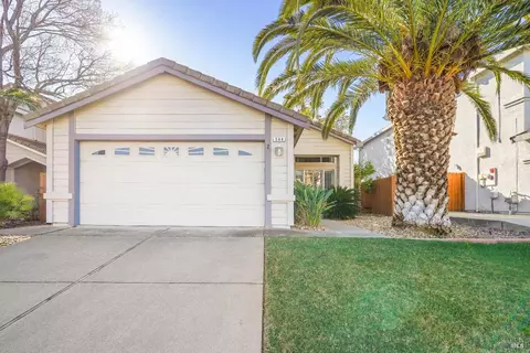 544 Edenderry Dr, Vacaville, CA 95688