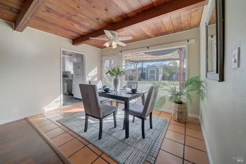 1048 Van Buren St, Fairfield, CA 94533