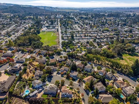 View/Area - 106 Capstone Ct, Napa, CA 94559 photo 5 of 11