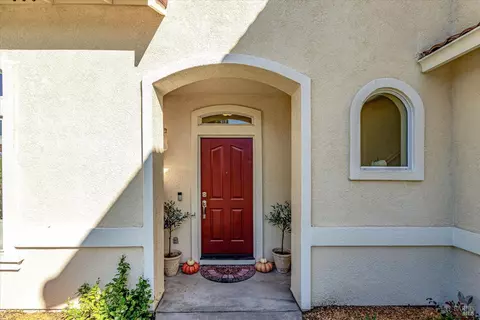 Entry Way - 106 Capstone Ct, Napa, CA 94559 photo 1 of 2
