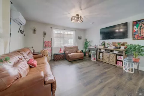 Living - 120 Delta Rd, Oakley, CA 94561 photo 1 of 7
