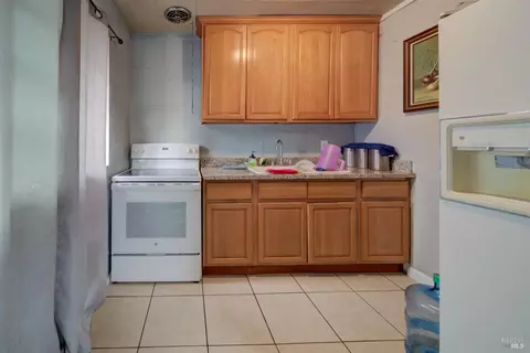 Kitchen - 120 Delta Rd, Oakley, CA 94561 photo 3 of 3