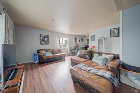 Living - 120 Delta Rd, Oakley, CA 94561 photo 3 of 7