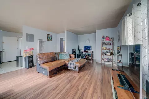 Living - 120 Delta Rd, Oakley, CA 94561 photo 6 of 7