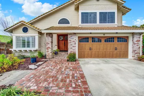 Exterior - 2403 Las Hadas Ct, Fairfield, CA 94534 photo 6 of 20