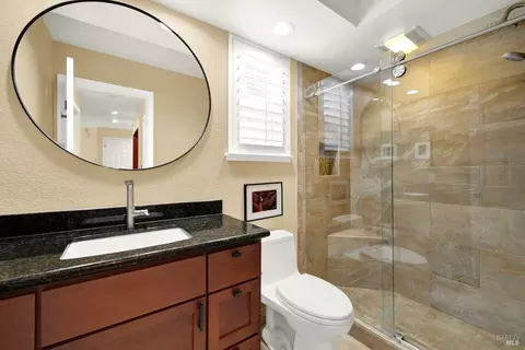 Bath - 2403 Las Hadas Ct, Fairfield, CA 94534 photo 1 of 10
