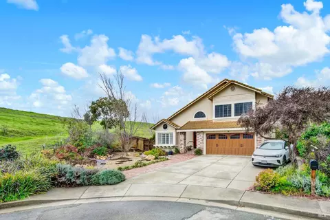 Exterior - 2403 Las Hadas Ct, Fairfield, CA 94534 photo 2 of 20