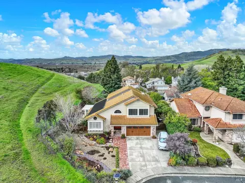 View/Area - 2403 Las Hadas Ct, Fairfield, CA 94534 photo 2 of 14