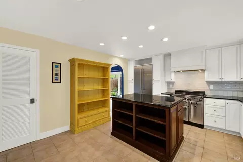 Kitchen - 2403 Las Hadas Ct, Fairfield, CA 94534 photo 3 of 10