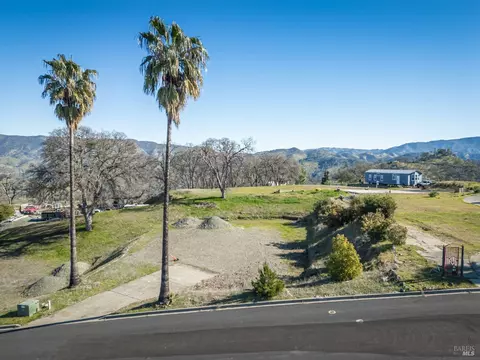 1100 Headlands Dr, Napa, CA 94558