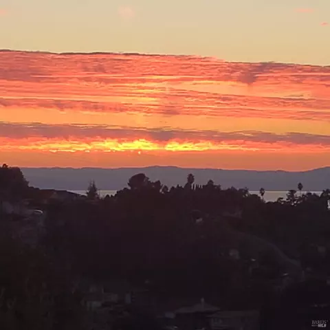 View/Area - 230 Torrey Pines Ct, Vallejo, CA 94591 photo 2 of 6