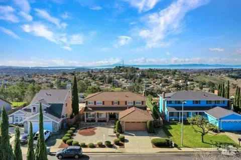 View/Area - 230 Torrey Pines Ct, Vallejo, CA 94591 photo 3 of 6