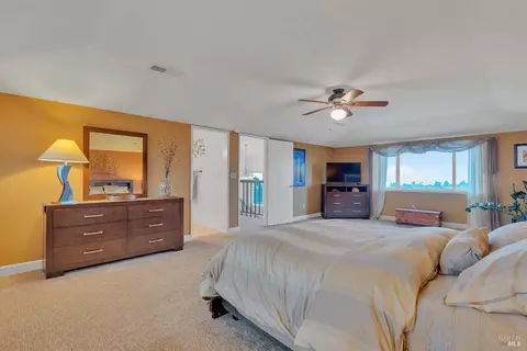 Bedroom - 230 Torrey Pines Ct, Vallejo, CA 94591 photo 2 of 4