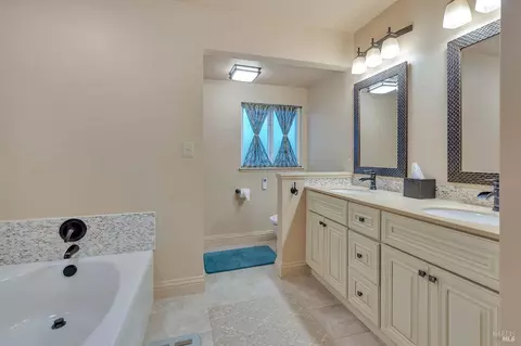 Bath - 230 Torrey Pines Ct, Vallejo, CA 94591 photo 1 of 11