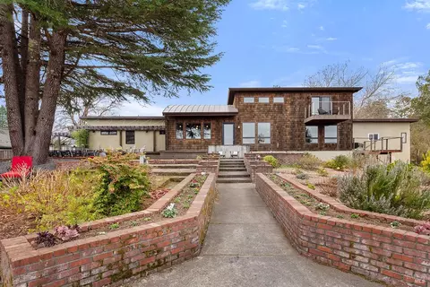 9817 Mill Station Rd, Sebastopol, CA 95472