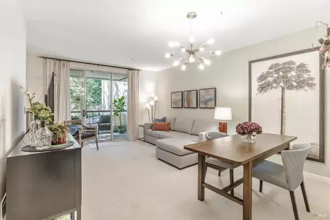 200 Deer Valley Rd #2M, San Rafael, CA 94903