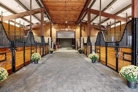 1656 Middle Two Rock Rd, Petaluma, CA 94952