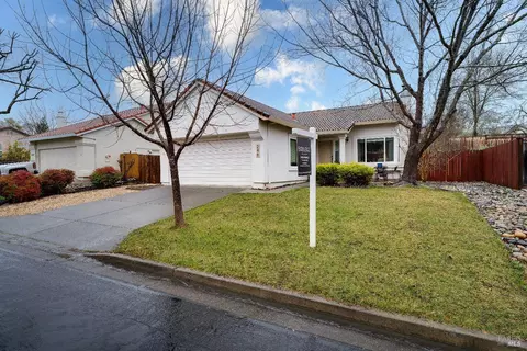 248 Buena Tierra Way, Windsor, CA 95492