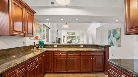331 Longridge Dr, Vallejo, CA 94591 photo 13