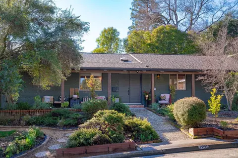 1317 W Clay St, Ukiah, CA 95482