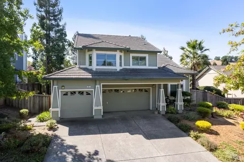 322 Elderberry Dr, Petaluma, CA 94952 photo 2