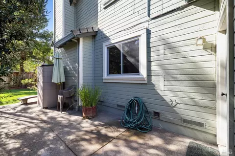 322 Elderberry Dr, Petaluma, CA 94952 photo 31