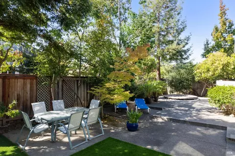 322 Elderberry Dr, Petaluma, CA 94952 photo 29