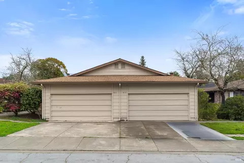 812 Pesado Calle Dr, Santa Rosa, CA 95409