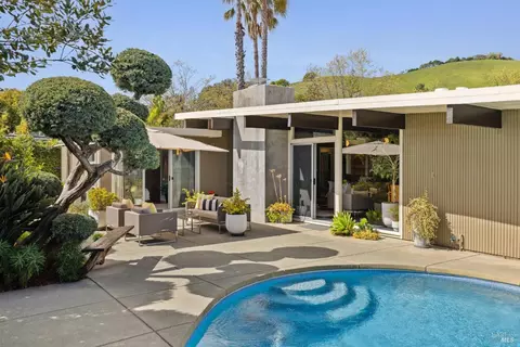 1091 Las Raposas Rd, San Rafael, CA 94903