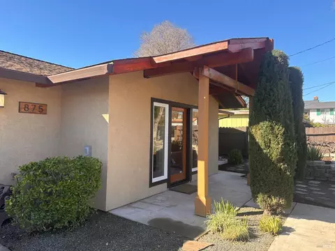 875 Indian Ln, Sonoma, CA 95476